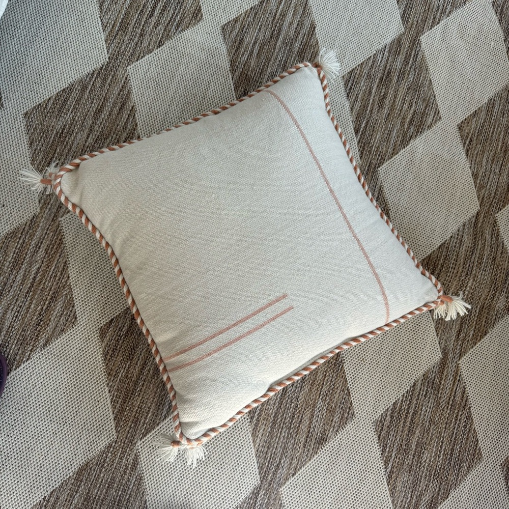 Minimal Stripe Outdoor Throw 1-Pillow - Threshold 24” x24” NWT